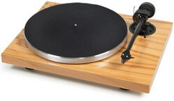 Pro-Ject-1Xpression-Carbon-Classic-Turntable