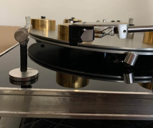 J.A. Mitchell transcriptor hydraulic reference turntable
