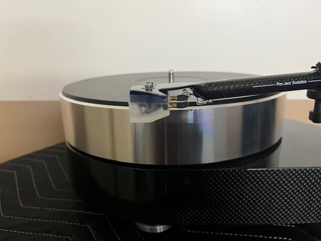 Pro-Ject RPM 10 carbon turntable