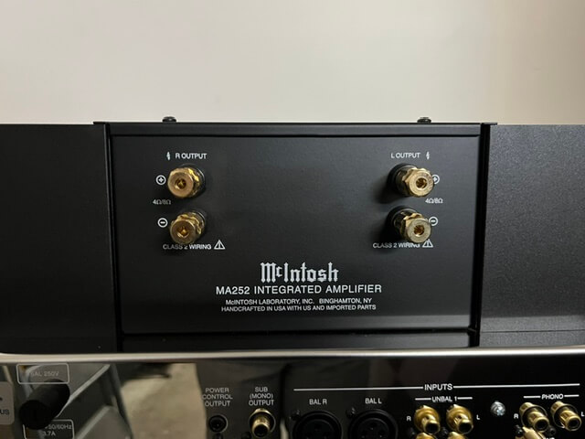 McIntosh MA252 integrated amplifier