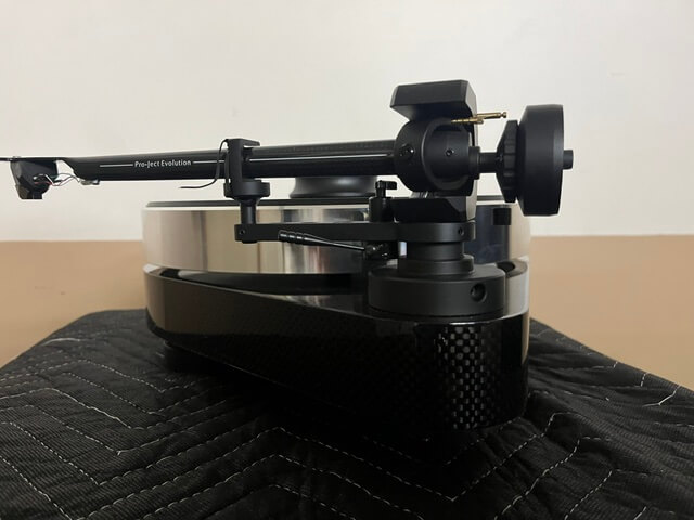 Pro-Ject RPM 9 carbon turntable
