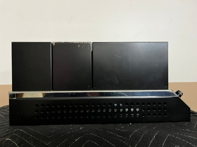 McIntosh 2100 amplifier