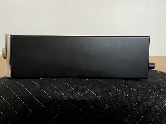 E.A.R. 868L tube preamplifier