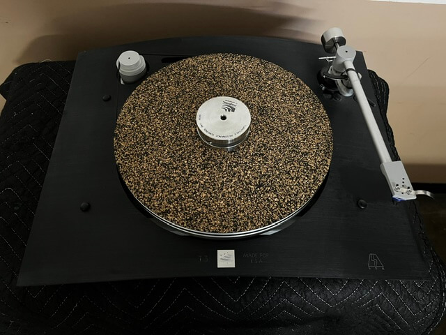Margules Magenta T3 turntable