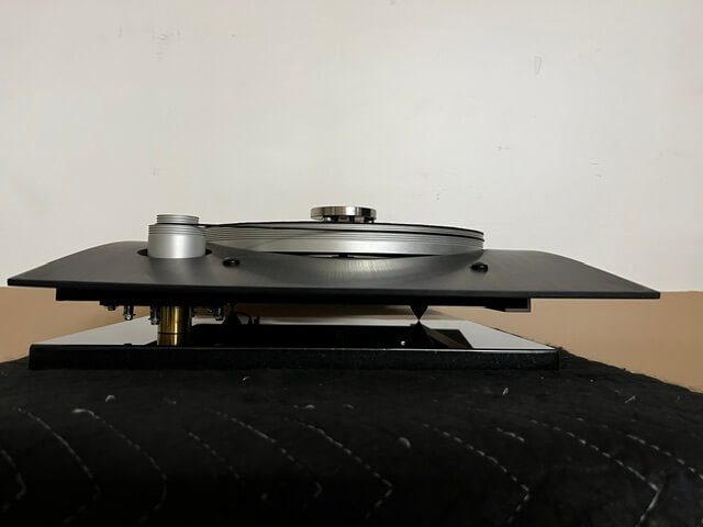 Margules Magenta T3 turntable