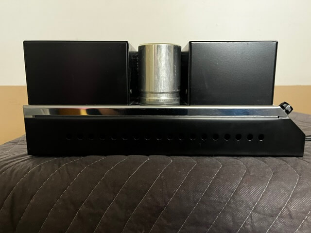 McIntosh MC50 power amplifier