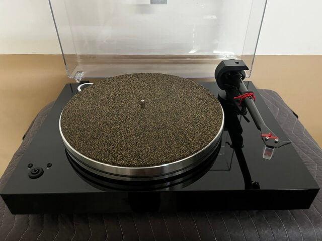 Pro-Ject X8 turntable