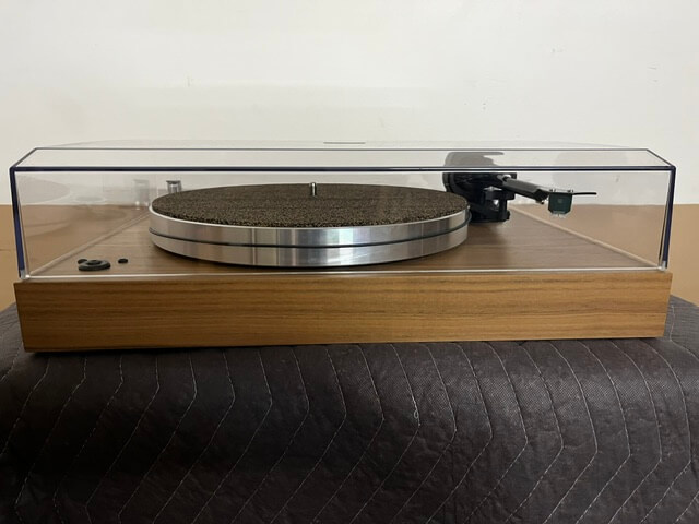 Pro-Ject X8 turntable